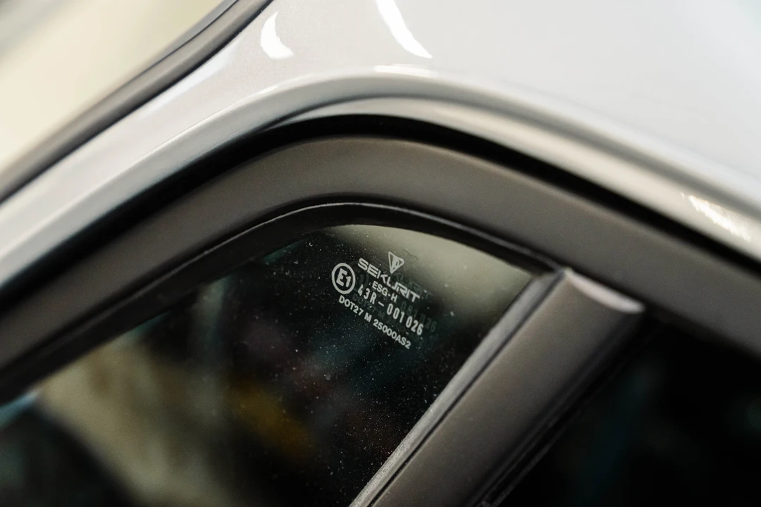 1989 Porsche 964 Carrera 4 - Image 22 of 31