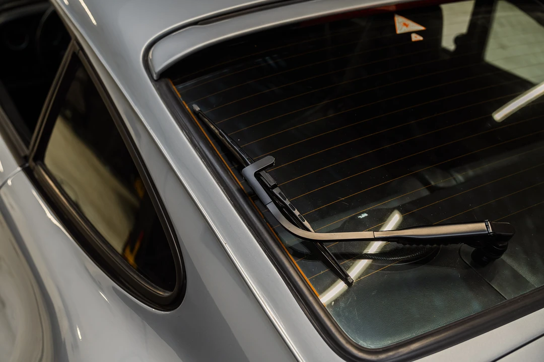 1989 Porsche 964 Carrera 4 - Image 28 of 31