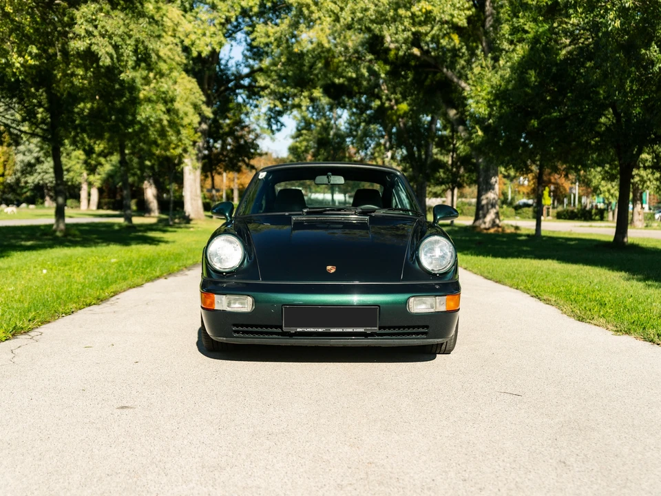 1989 Porsche 964 Carrera 4 - Image 2 of 31
