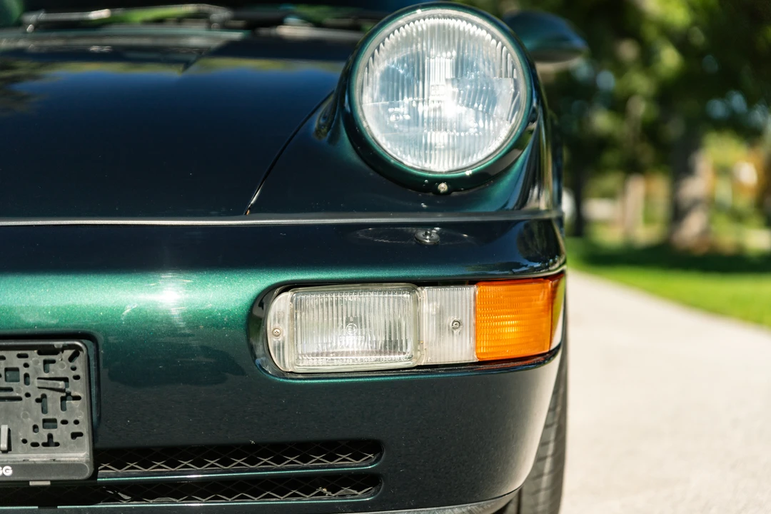 1989 Porsche 964 Carrera 4 - Image 24 of 31
