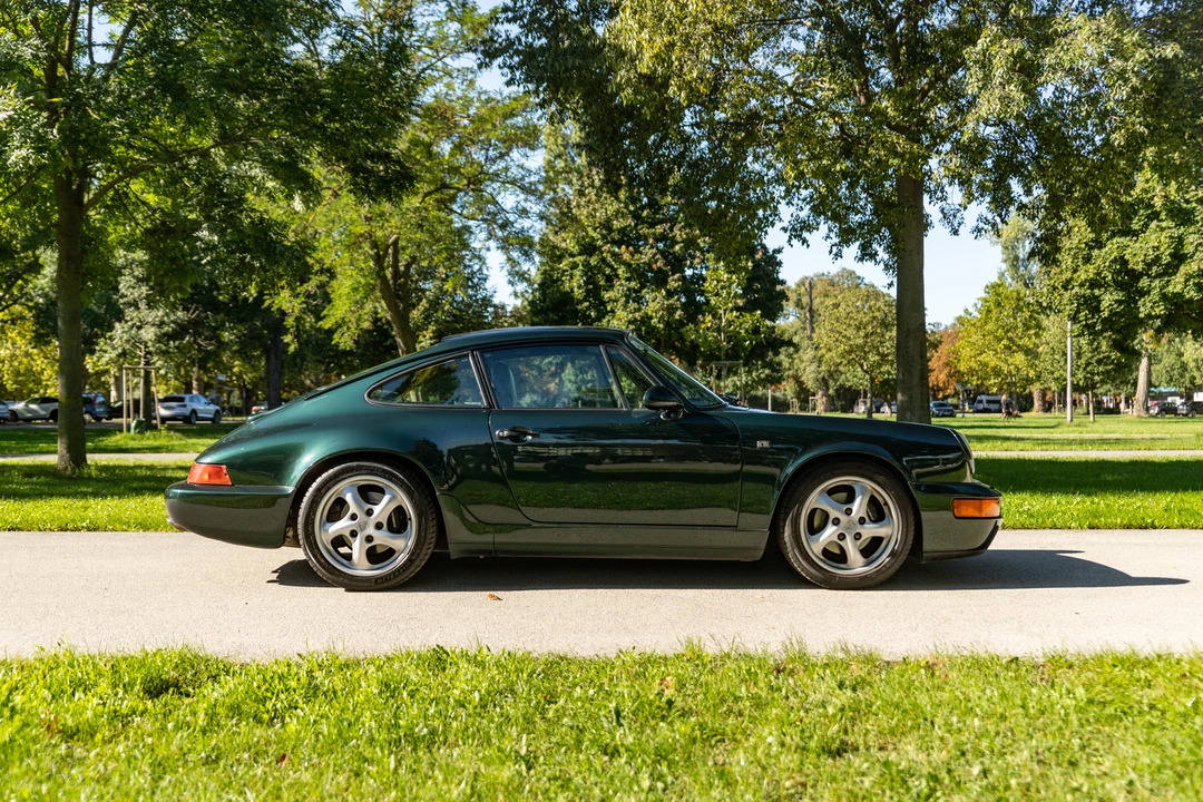 1989 Porsche 964 Carrera 4 - Image 8 of 31