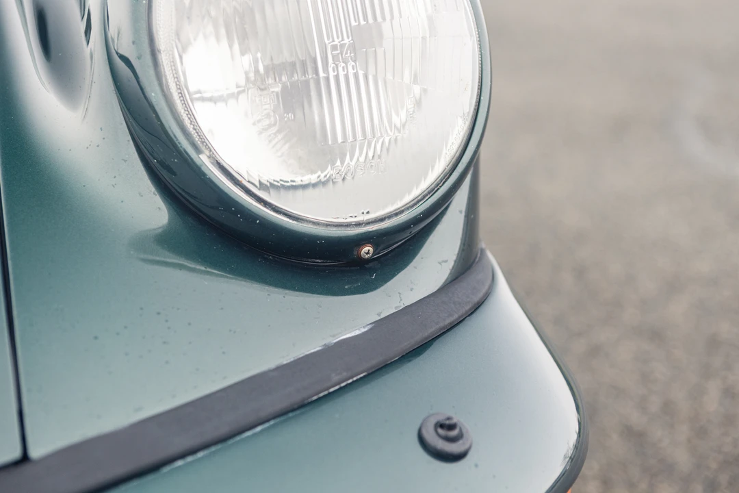 1989 Porsche 964 Carrera 4 - Image 11 of 31