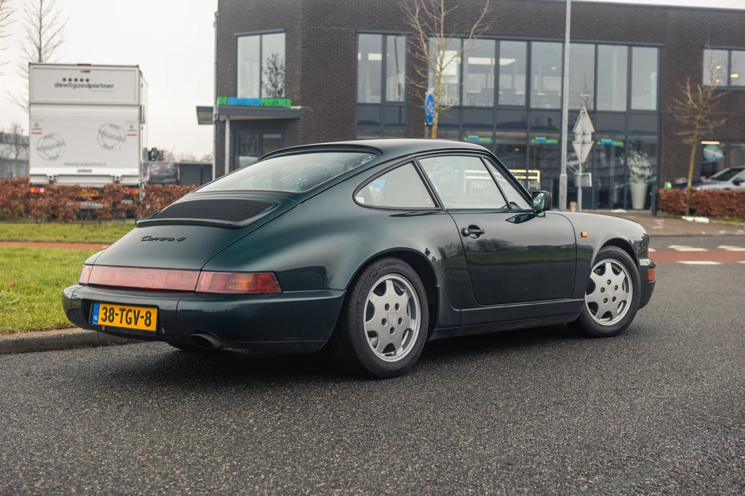 1989 Porsche 964 Carrera 4 - Image 6 of 31