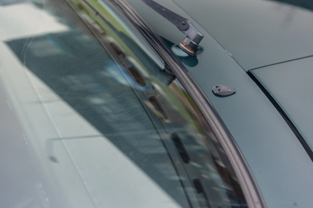 1989 Porsche 964 Carrera 4 - Image 29 of 31