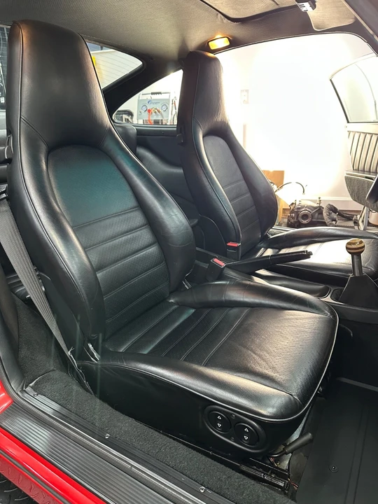 1989 Porsche 964 Carrera 4 - Image 25 of 31