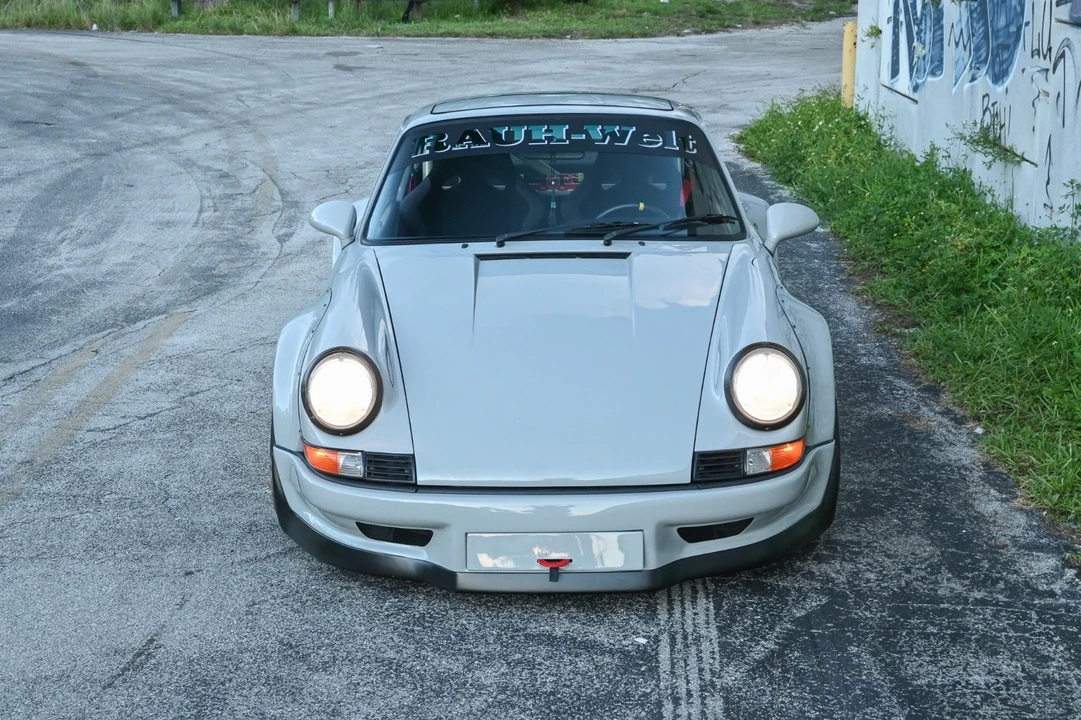 1989 Porsche 964 Carrera 4 - Image 21 of 31