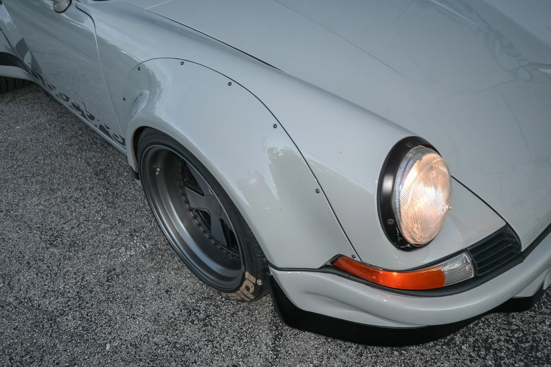 1989 Porsche 964 Carrera 4 - Image 13 of 31