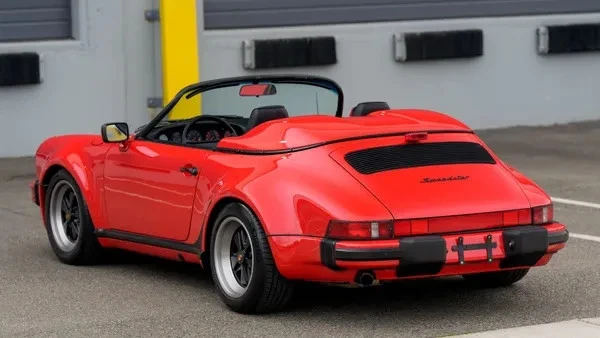 1989 Porsche 911 Carrera 3.2 - Image 11 of 31