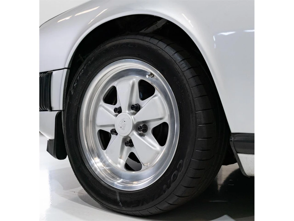 1989 Porsche 911 Carrera 3.2 - Image 12 of 31