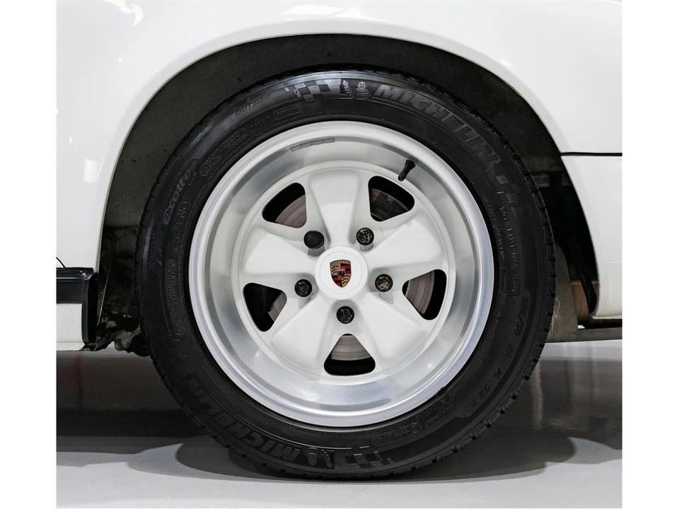 1989 Porsche 911 Carrera 3.2 - Image 14 of 31