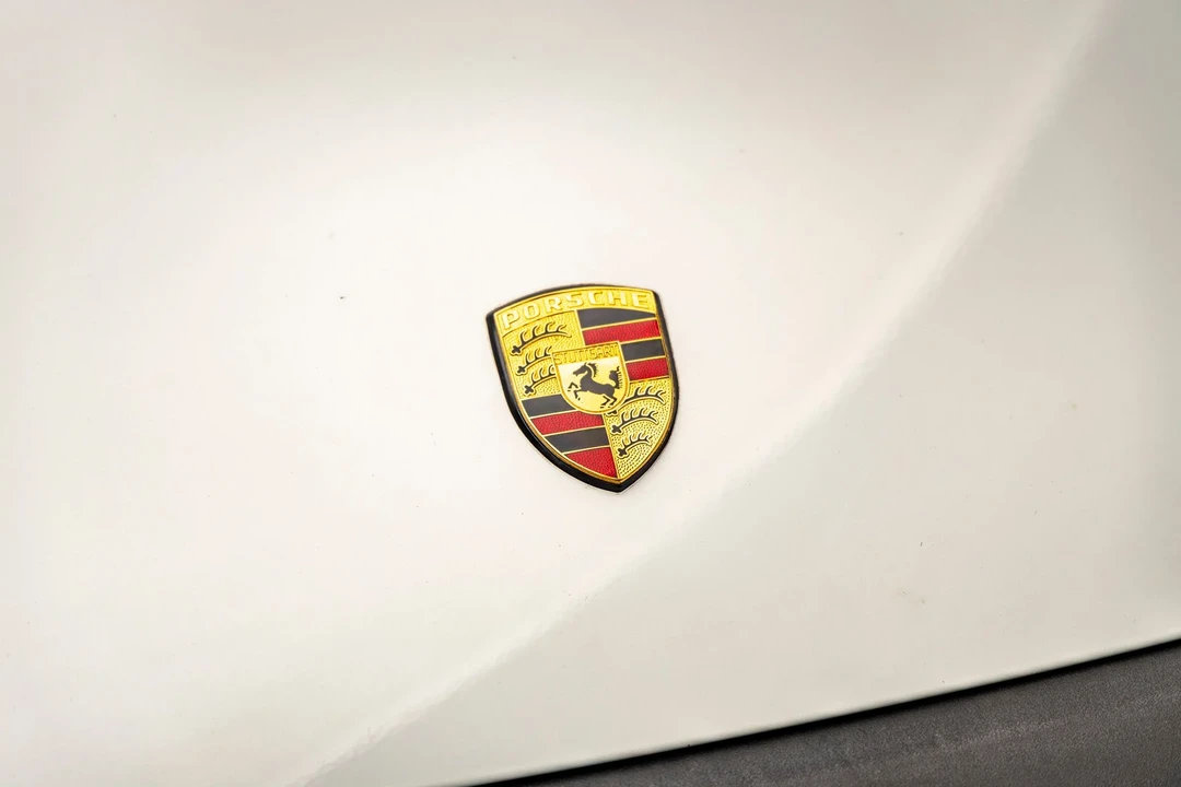 1989 Porsche 911 Carrera 3.2 - Image 9 of 31