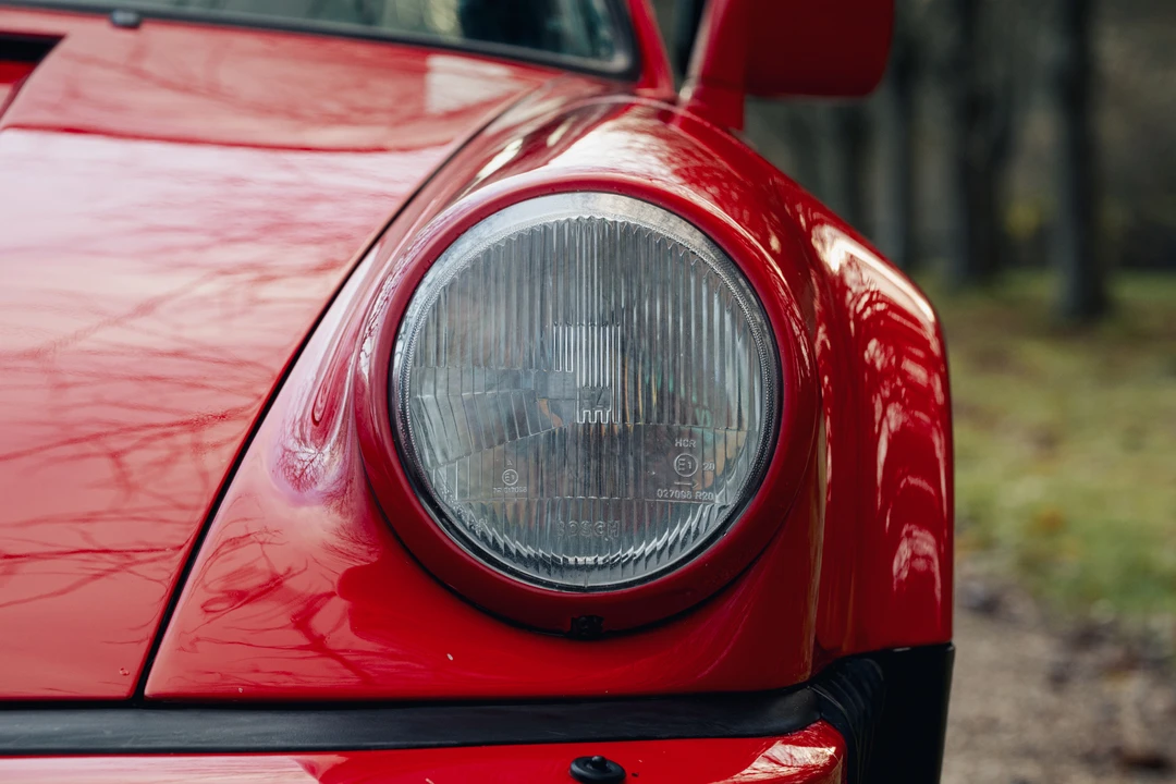 1989 Porsche 911 Carrera 3.2 - Image 16 of 31