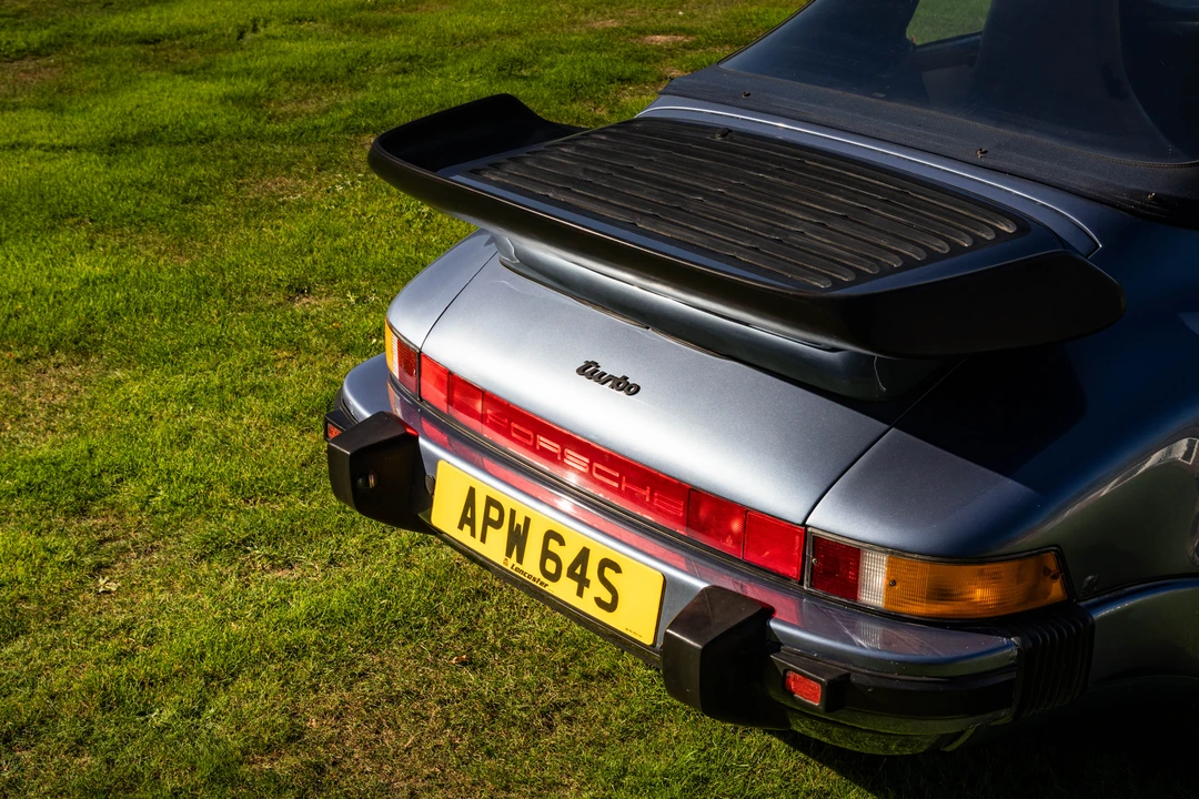 1989 Porsche 911 Carrera 3.2 - Image 30 of 31