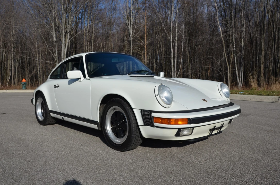 1989 Porsche 911 Carrera 3.2 - Image 8 of 31