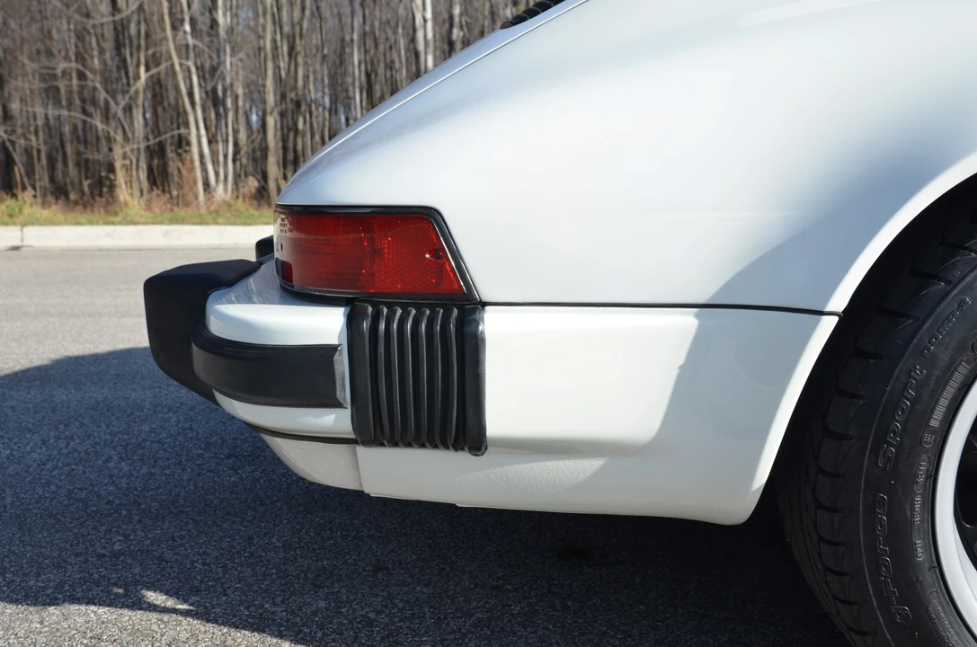 1989 Porsche 911 Carrera 3.2 - Image 25 of 31