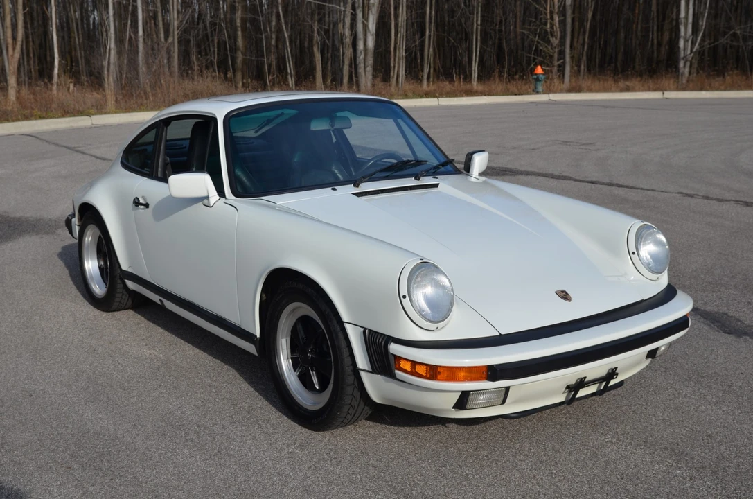 1989 Porsche 911 Carrera 3.2 - Image 13 of 31