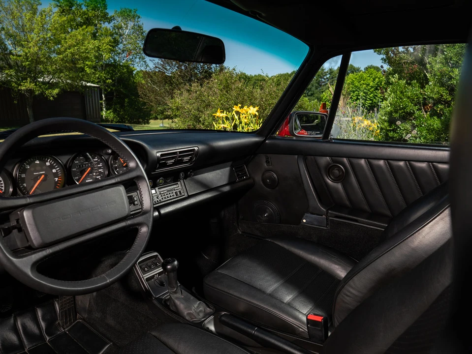1989 Porsche 964 Carrera 4 - Image 23 of 31