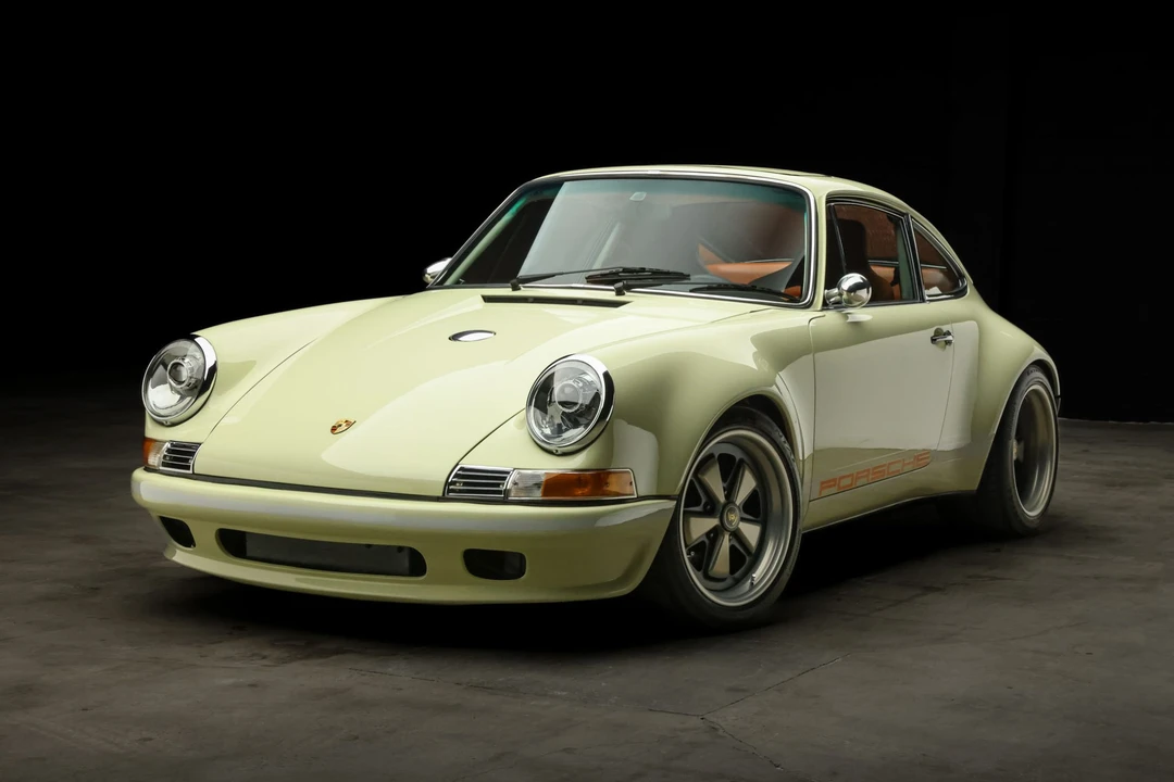 1989 Porsche 964 Carrera 4 - Image 10 of 31