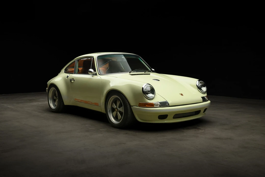 1989 Porsche 964 Carrera 4 - Image 2 of 31