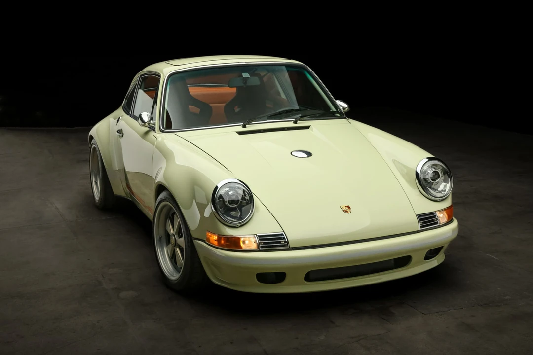 1989 Porsche 964 Carrera 4 - Image 16 of 31
