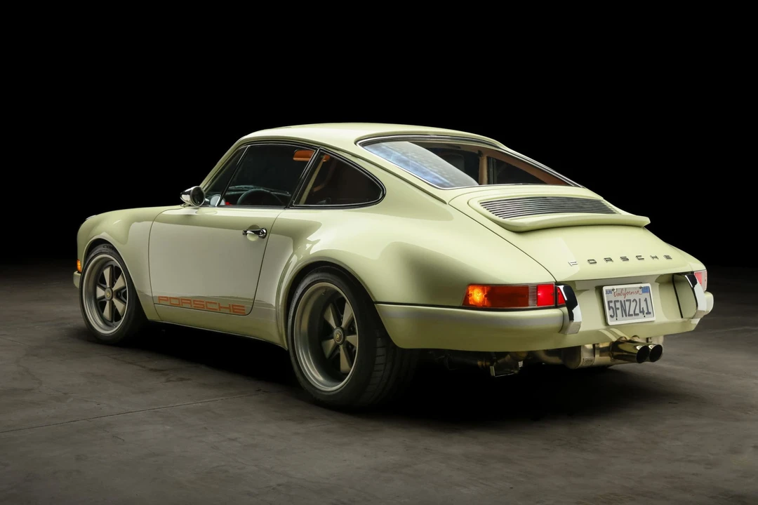 1989 Porsche 964 Carrera 4 - Image 30 of 31