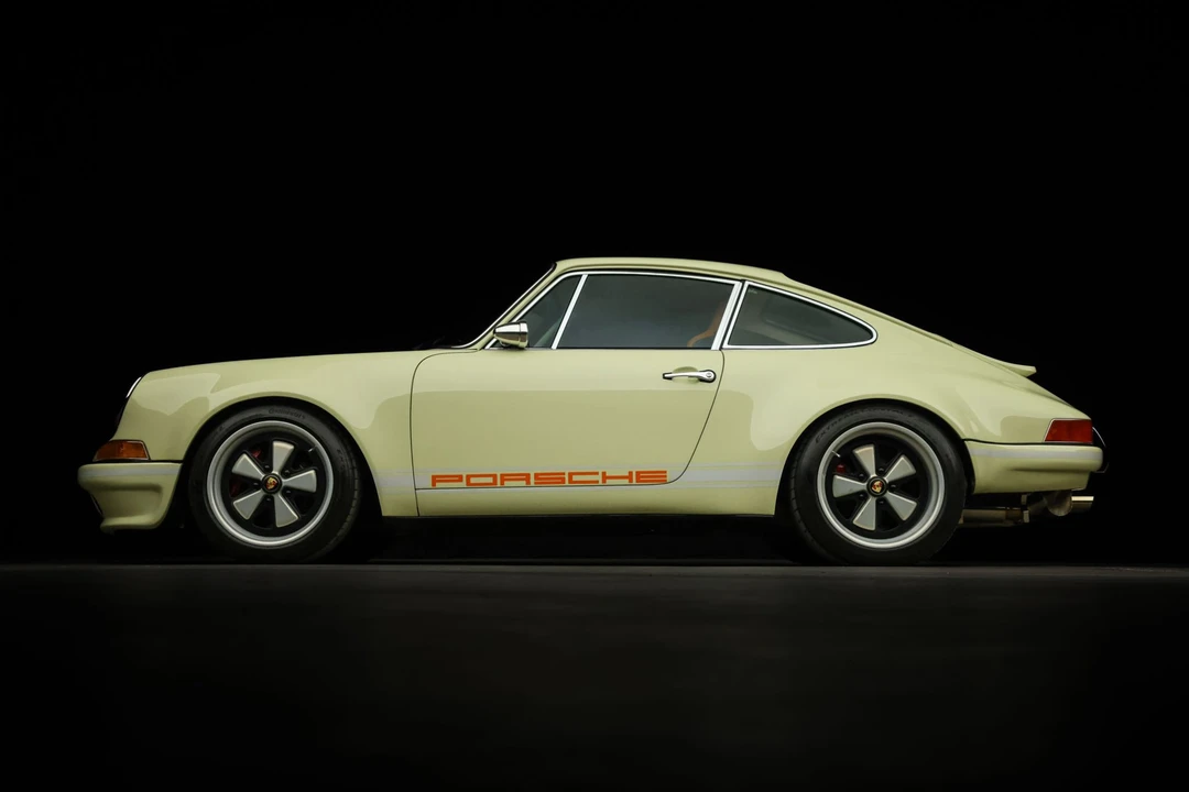 1989 Porsche 964 Carrera 4 - Image 8 of 31