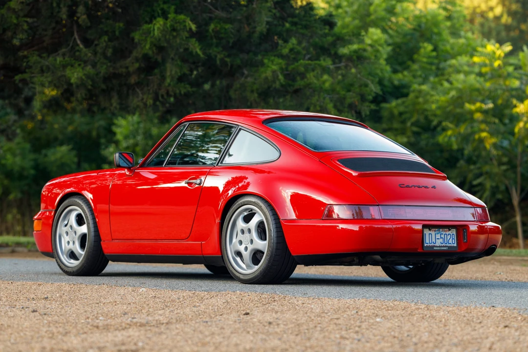 1989 Porsche 964 Carrera 4 - Image 23 of 31