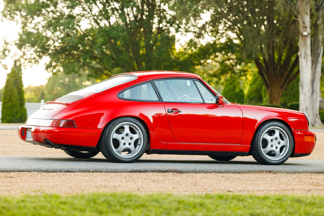 1989 Porsche 964 Carrera 4 - Image 15 of 31