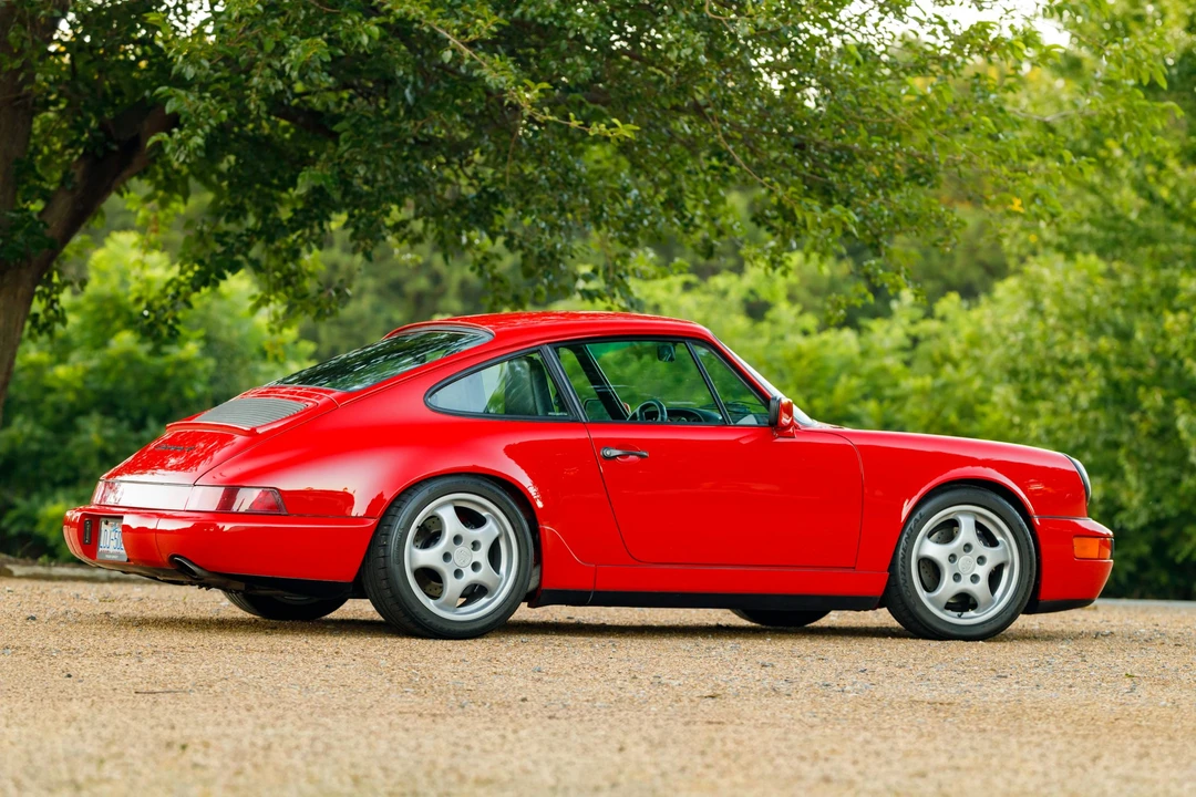1989 Porsche 964 Carrera 4 - Image 16 of 31