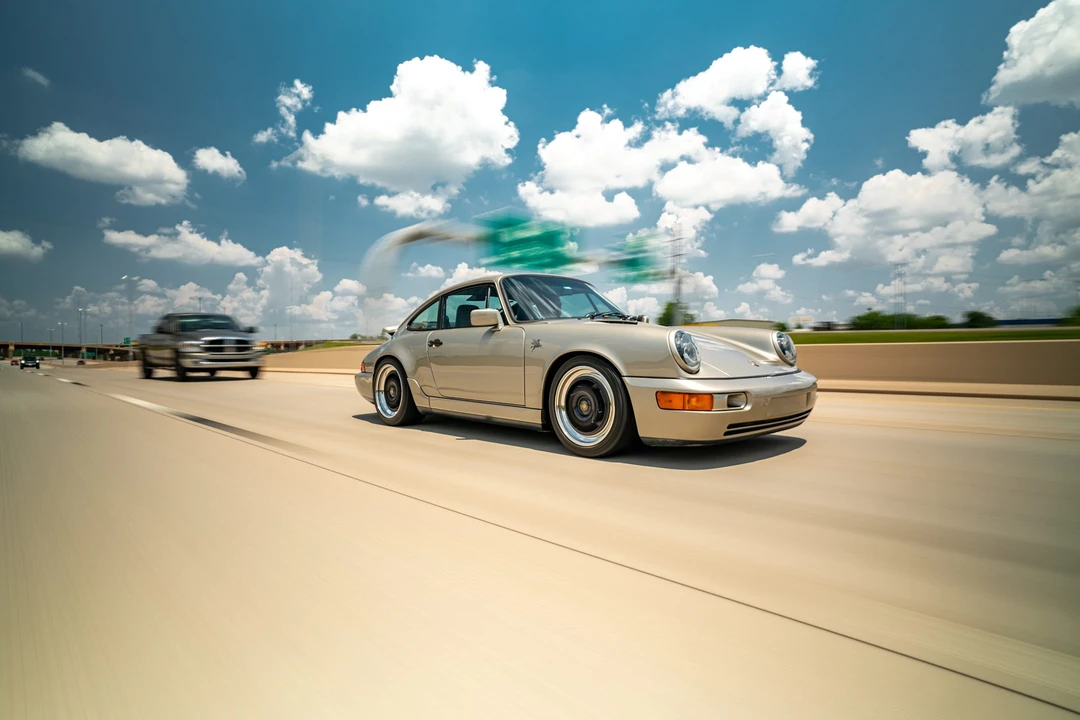 1989 Porsche 964 Carrera 4 - Image 27 of 31