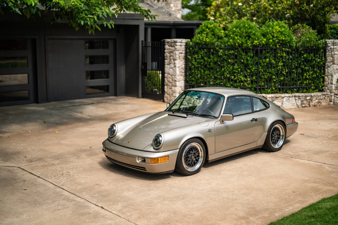 1989 Porsche 964 Carrera 4 - Image 4 of 31