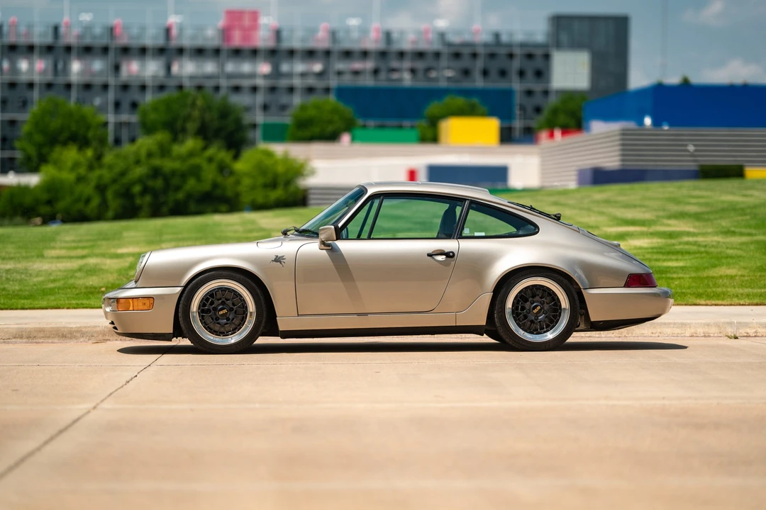 1989 Porsche 964 Carrera 4 - Image 24 of 31