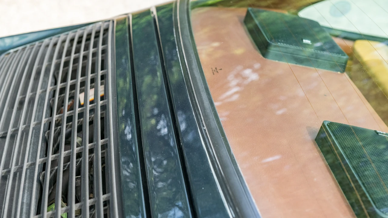 1989 Porsche 964 Carrera 4 - Image 28 of 31