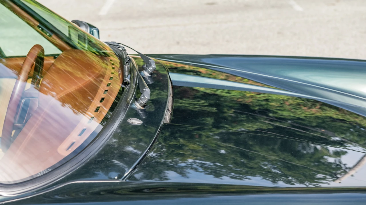 1989 Porsche 964 Carrera 4 - Image 25 of 31