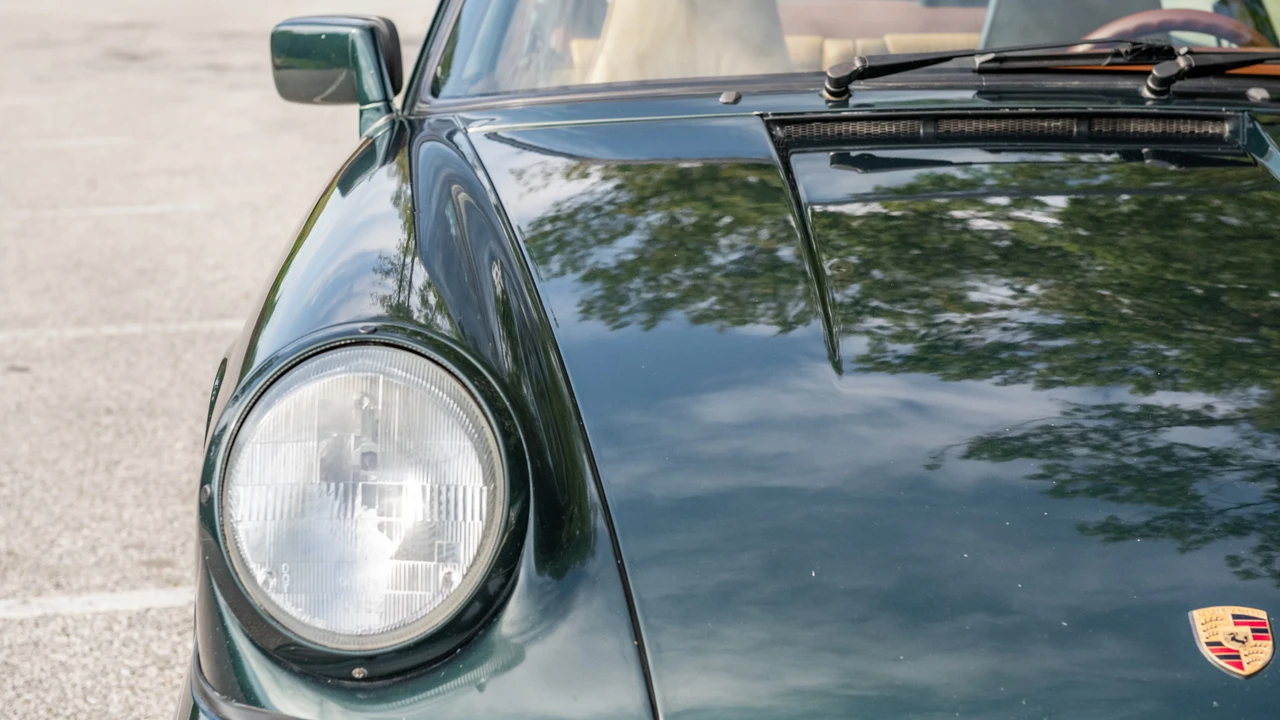 1989 Porsche 964 Carrera 4 - Image 13 of 31