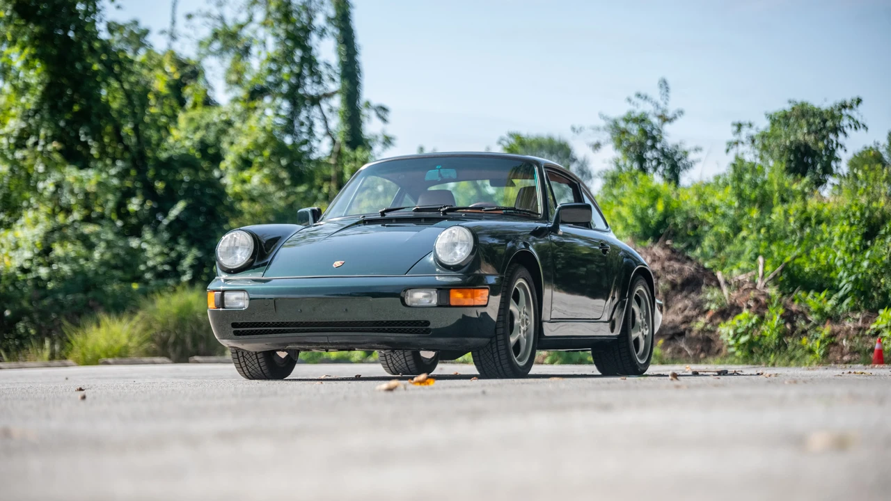 1989 Porsche 964 Carrera 4 - Image 8 of 31