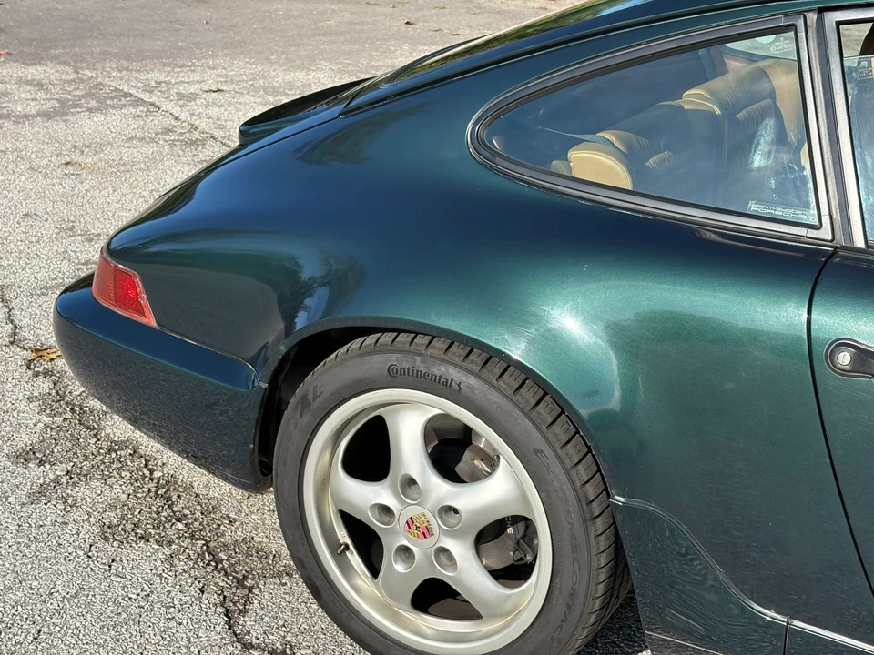 1989 Porsche 964 Carrera 4 - Image 17 of 31