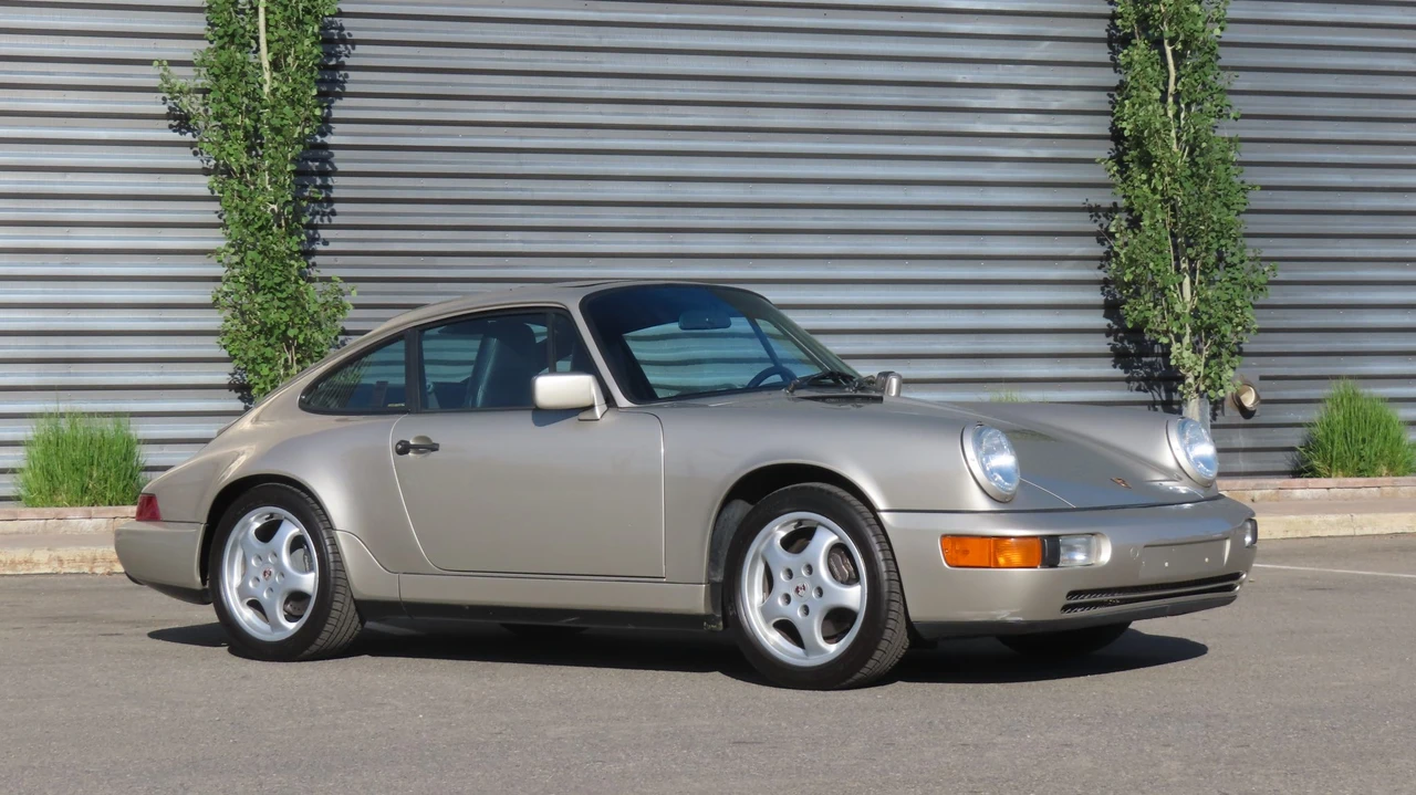 1989 Porsche 964 Carrera 4 - Image 12 of 31