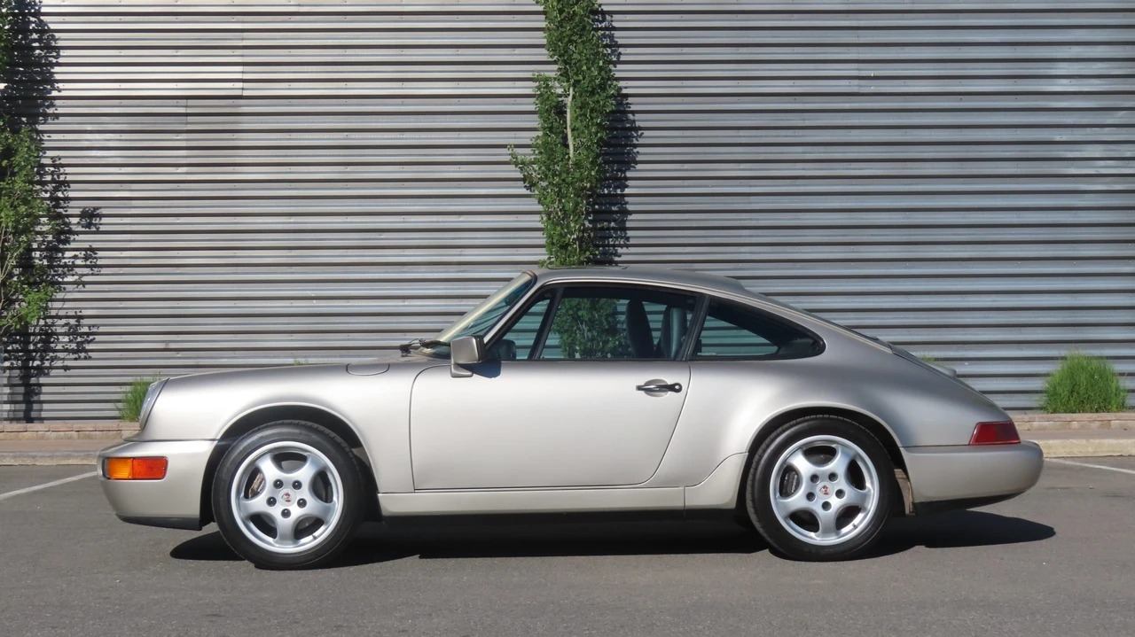 1989 Porsche 964 Carrera 4 - Image 23 of 31