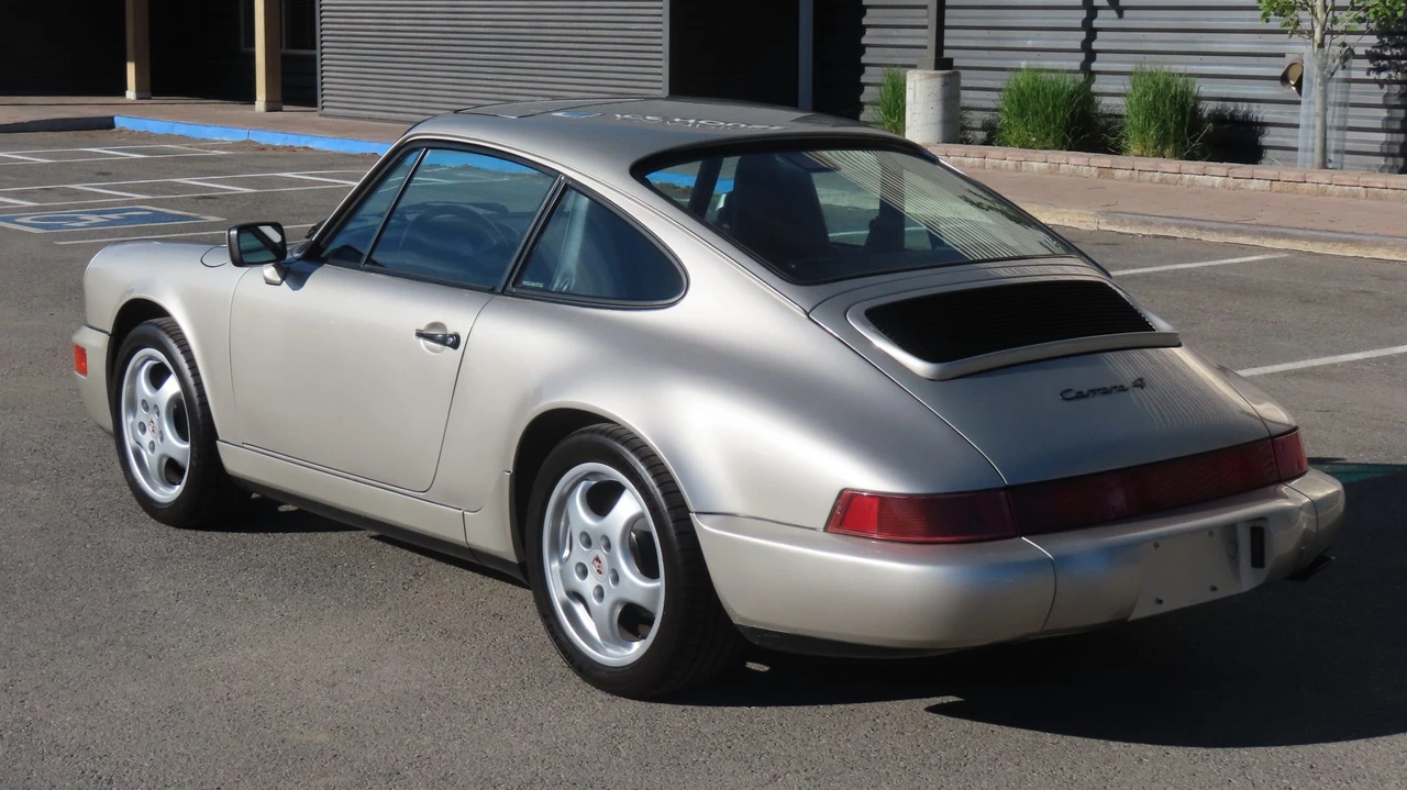 1989 Porsche 964 Carrera 4 - Image 22 of 31