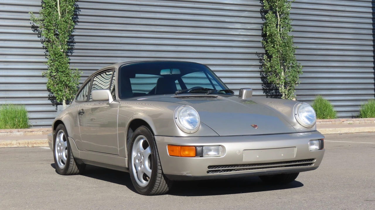 1989 Porsche 964 Carrera 4 - Image 11 of 31