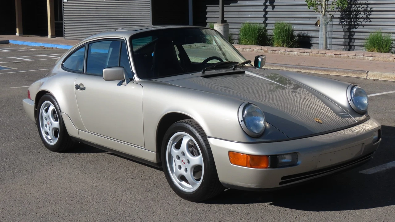 1989 Porsche 964 Carrera 4 - Image 10 of 31