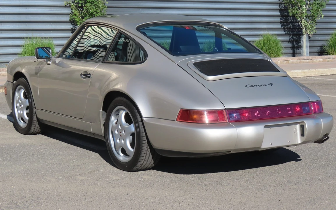 1989 Porsche 964 Carrera 4 - Image 21 of 31