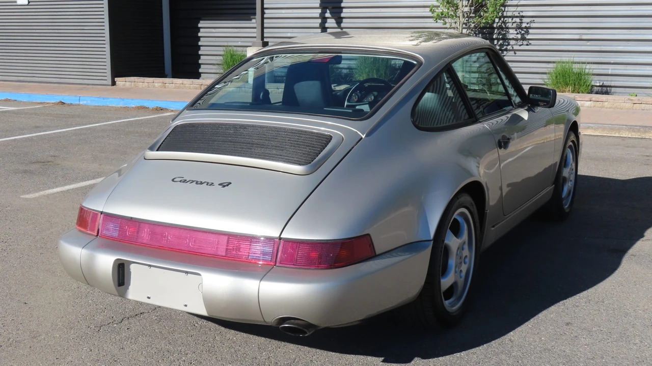1989 Porsche 964 Carrera 4 - Image 19 of 31