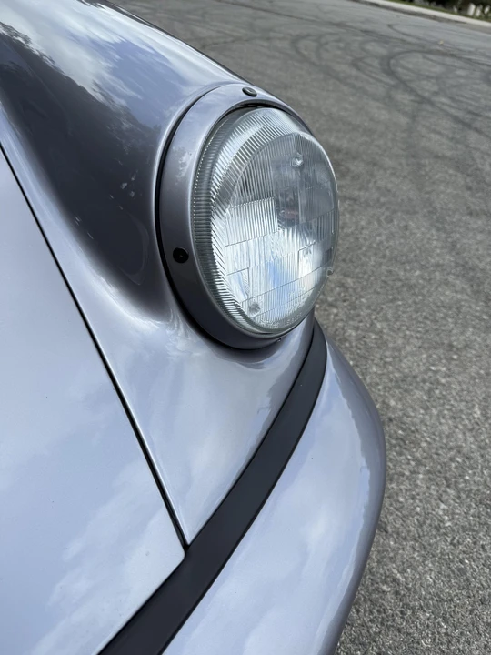 1989 Porsche 964 Carrera 4 - Image 24 of 31