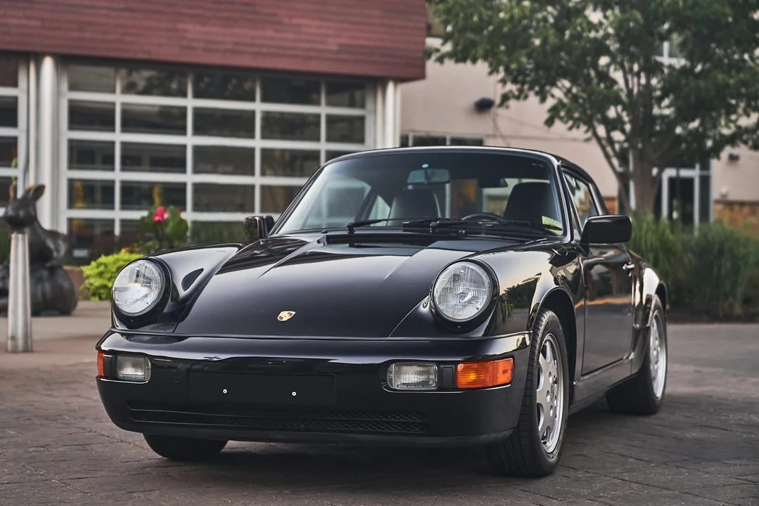 1989 Porsche 964 Carrera 4 - Image 8 of 31