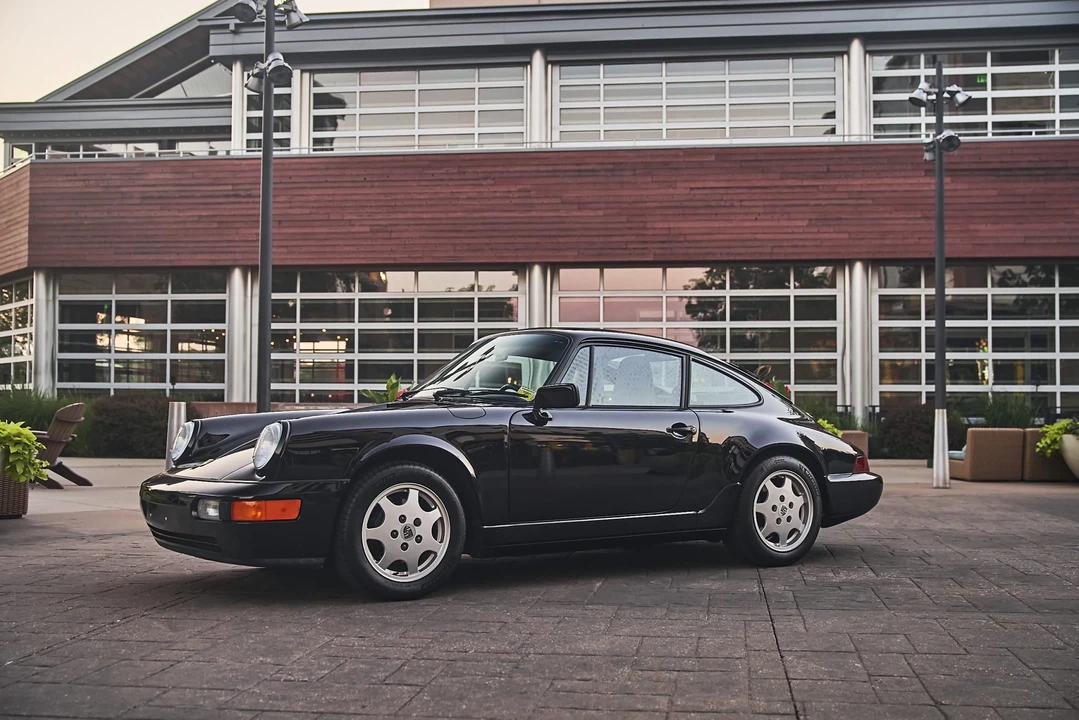 1989 Porsche 964 Carrera 4 - Image 2 of 31