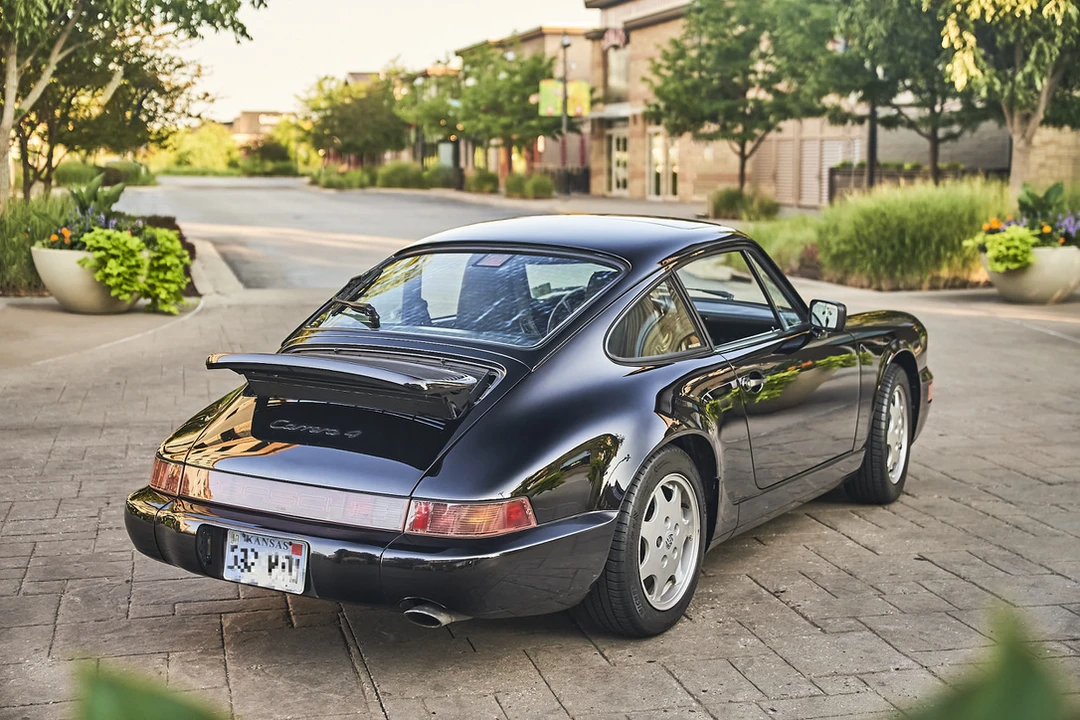 1989 Porsche 964 Carrera 4 - Image 28 of 31