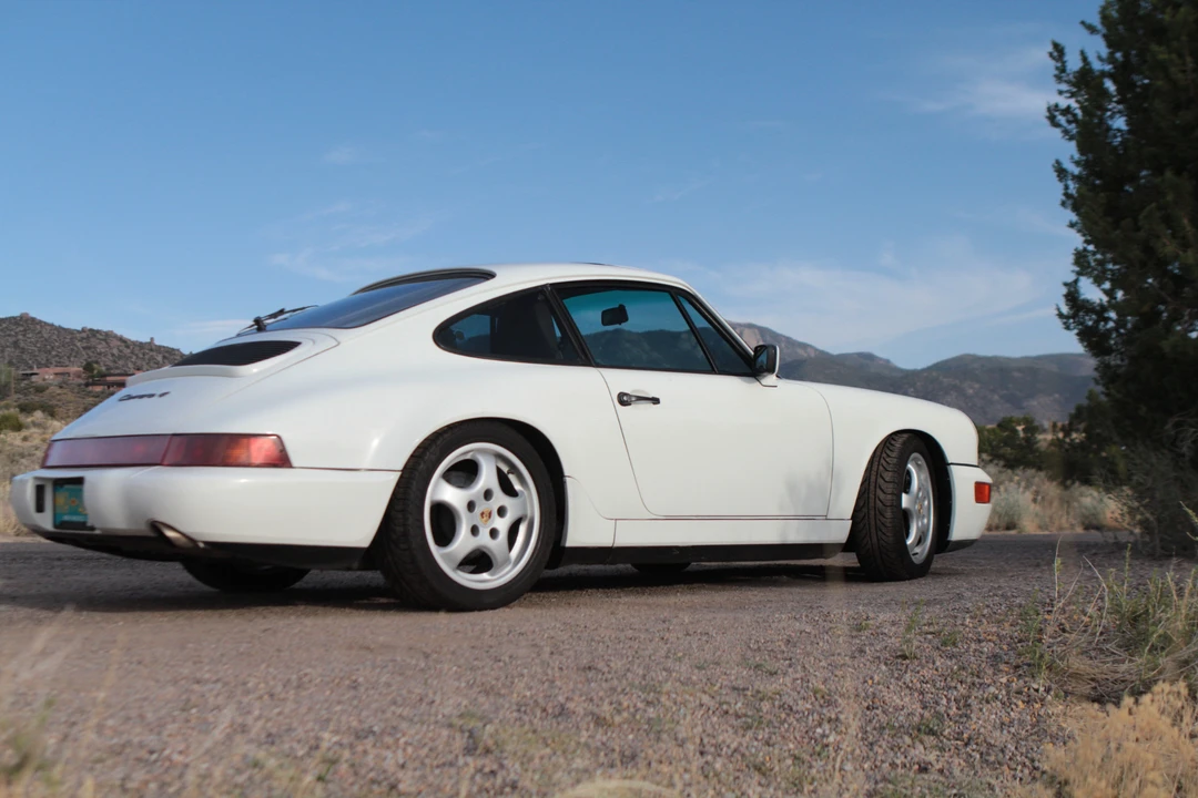1989 Porsche 964 Carrera 4 - Image 4 of 31