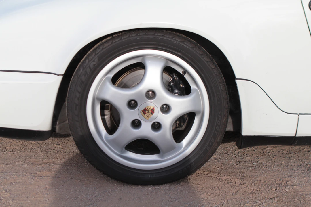 1989 Porsche 964 Carrera 4 - Image 24 of 31